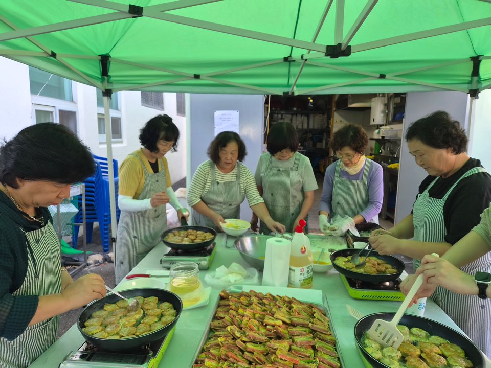 [마을관리소] 학성동에 펴진 정겨운 전 냄새! 이웃과 함께 차린 따뜻한 추석 한 상