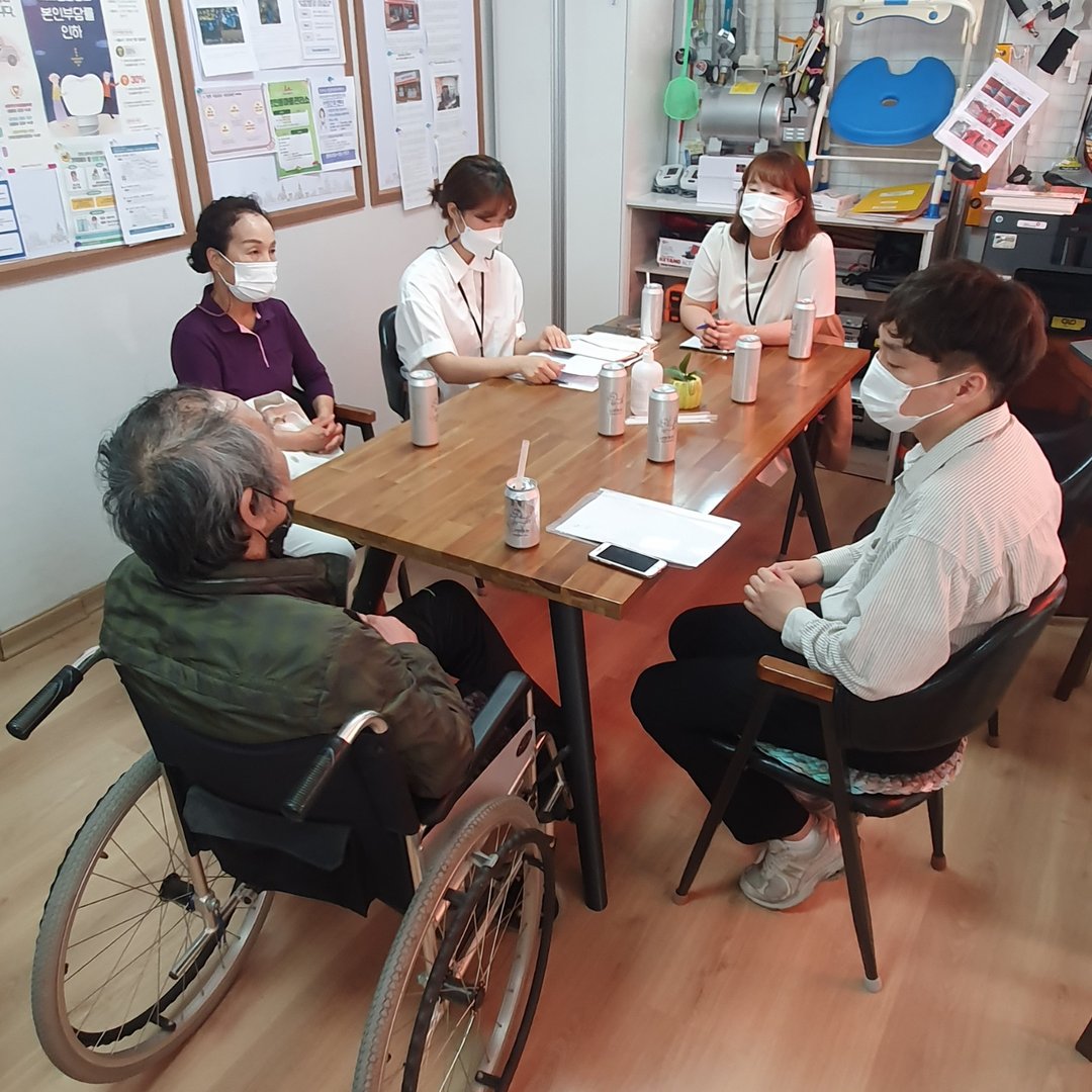 20210614_통합사례회의1.jpg