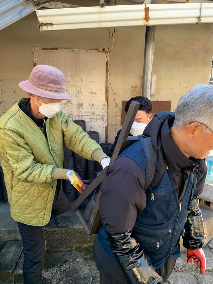 문수사_연탄활동_9.jpg