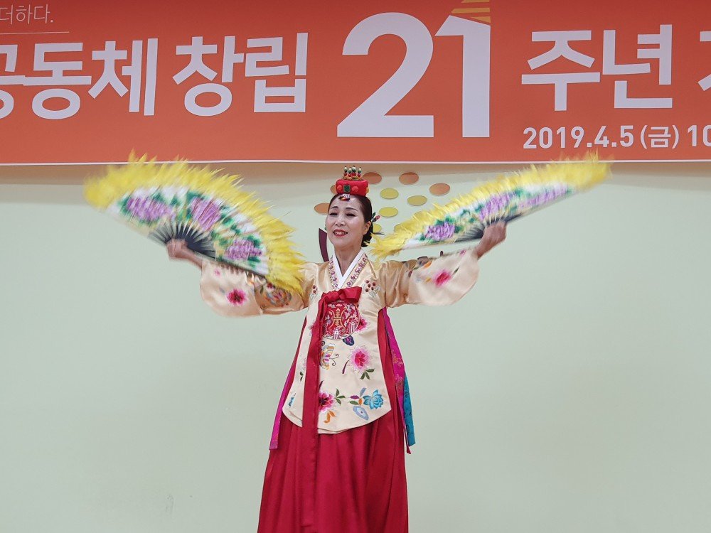 1904080442415_5.jpg