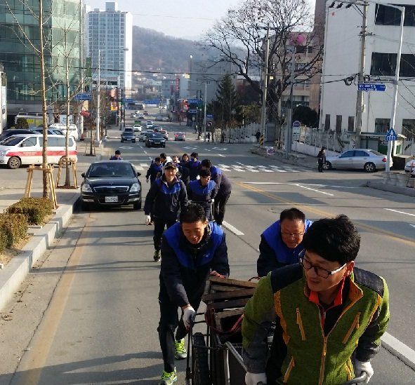 용마지로스수레.jpg